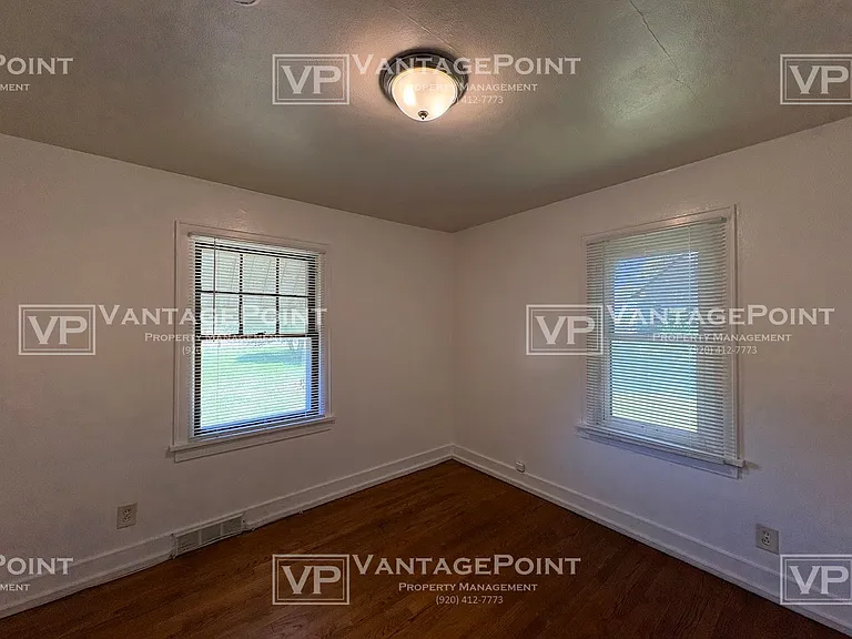 2224 Ullmer Ct — Photo 10