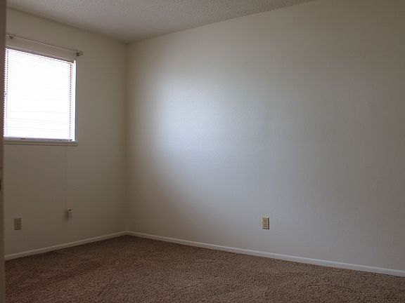 4th image of 1319 Anita St