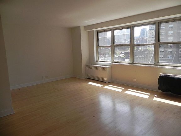 3rd image of 80 N Moore St APT 12A