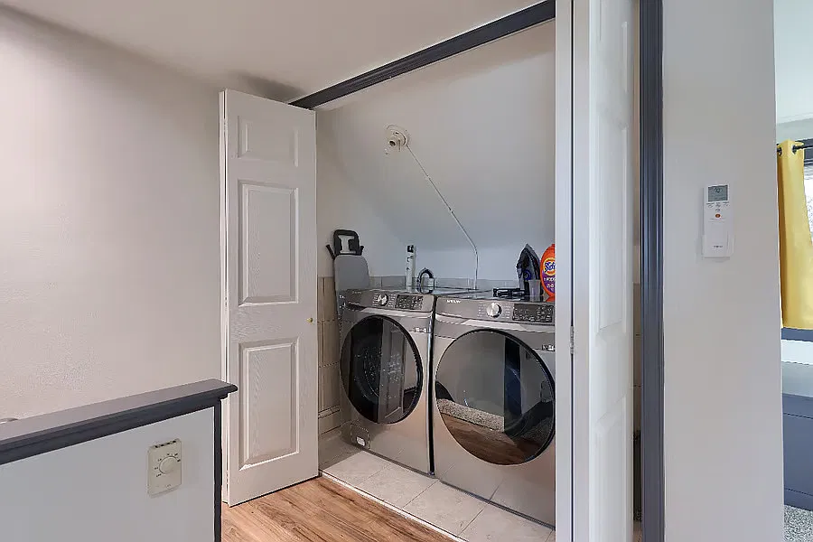 1 bed, 1584 sqft, $2,500 — Photo 3
