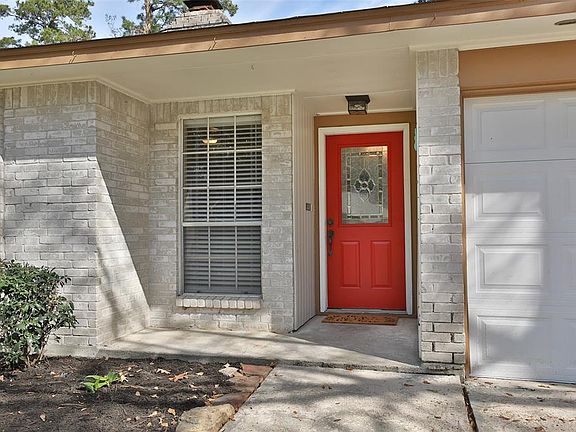 Welcoming front porch.