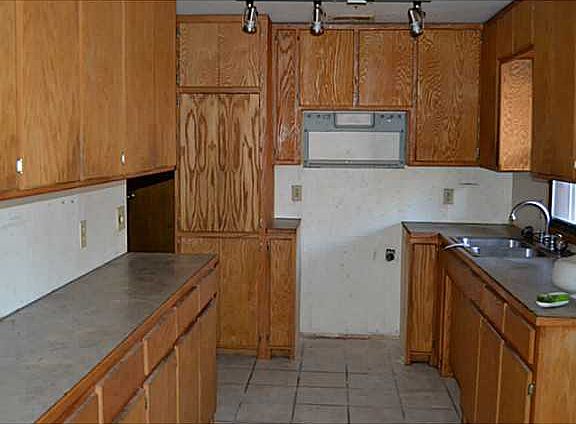 4th image of 19401 SE 125th St