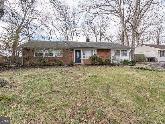 3rd image of 15007 Ponderlay Dr