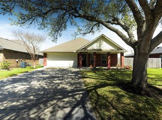 1105 Isabella Blvd, Angleton, TX 77515