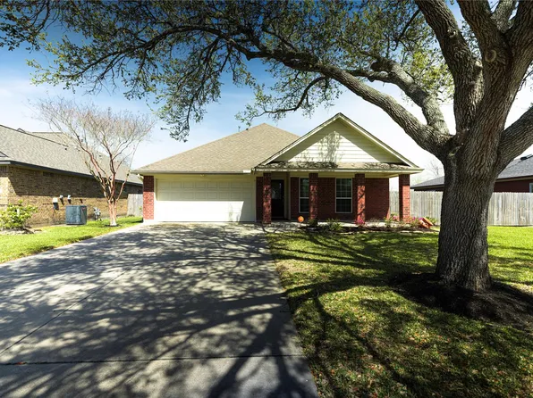 1105 Isabella Blvd, Angleton, TX 77515