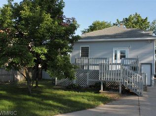 1337 Washington Ave, Grand Haven, MI 49417