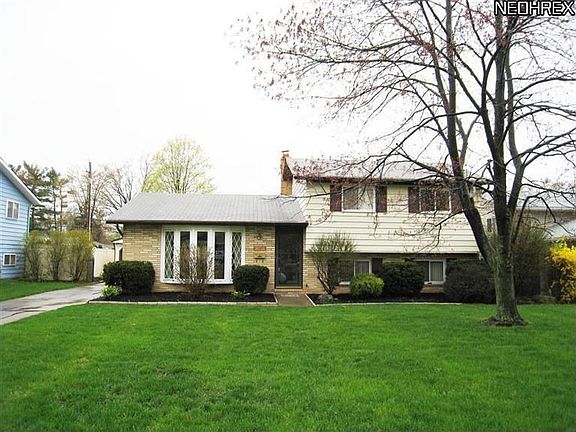 3rd image of 3400 Dawn Dr
