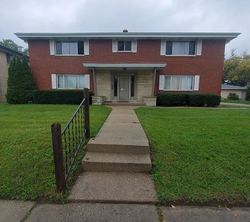 9500 W Capitol Dr 4 unit