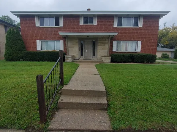 9500 W Capitol Dr 4 unit, 9500 W Capitol Dr APT 3, Wauwatosa, WI 53222