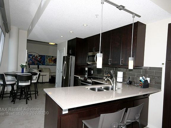 3rd image of 211 13th Ave SE #2905
