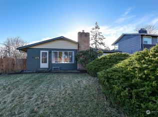 429 SW 8th Ave, Oak Harbor, WA 98277