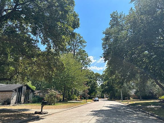 5th image of 2922 Big Springs Dr