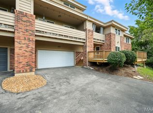 1022 Claytonbrook Dr, Ballwin, MO 63011