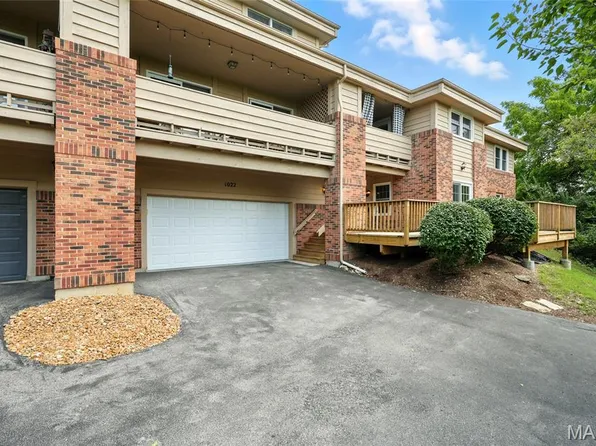 1022 Claytonbrook Dr, Ballwin, MO 63011