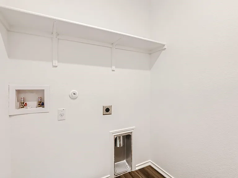1608 Holly Lake Dr — Photo 24