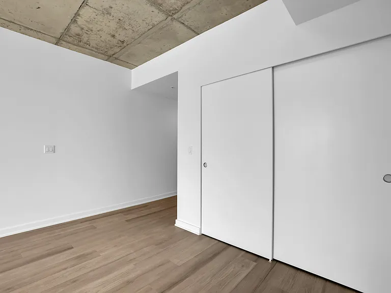 36 Robinson Ave — Photo 28