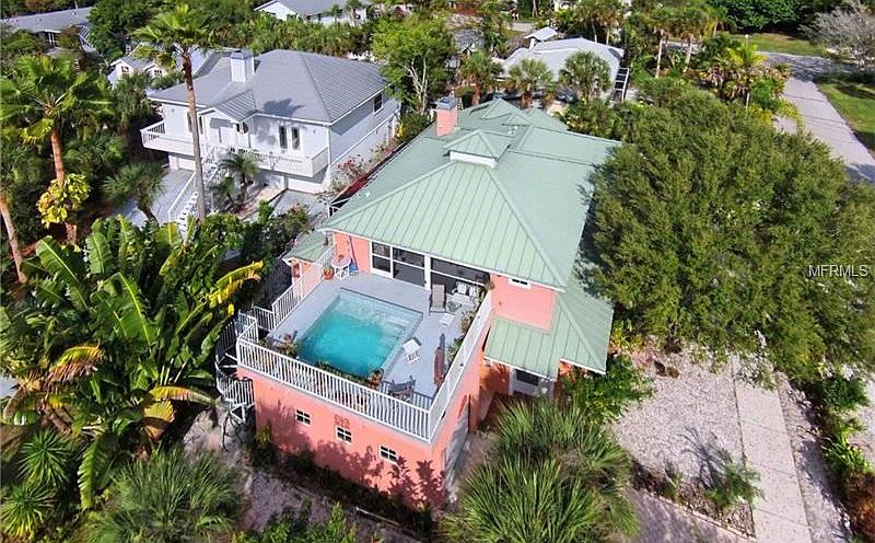 1st image of 389 Island Cir
