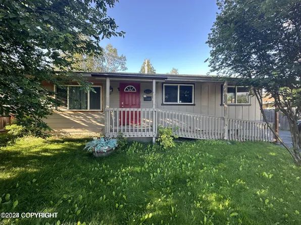 4831 Klondike Ave, Anchorage, AK 99508