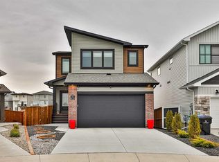 42 Blackwolf Bay N, Lethbridge, AB T1H7C9