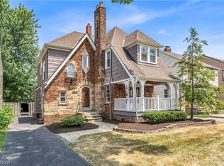 3581 Tullamore Rd, Cleveland Heights, OH 44118