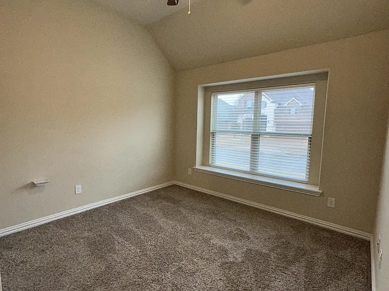 700 Feathering Way — Photo 25