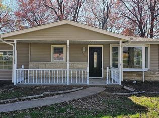 210 Springfield Ave, Anna, IL 62906