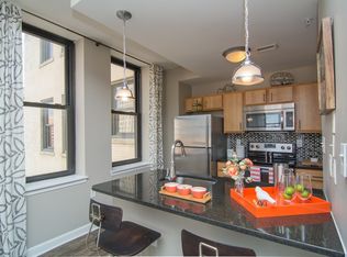 7 N Calvert St APT 1306, Baltimore, MD 21202