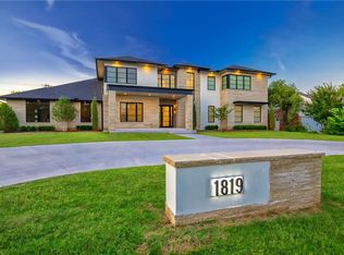 1819 W Wilshire Blvd, Nichols Hills, OK 73116