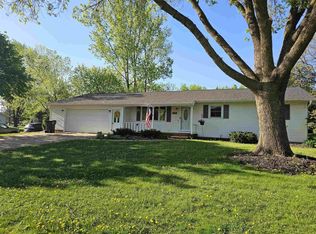 1100 W 17th St, Marshfield, WI 54449