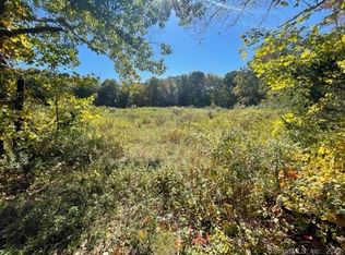 104 Wawecus Hill Rd, Norwich, CT 06360