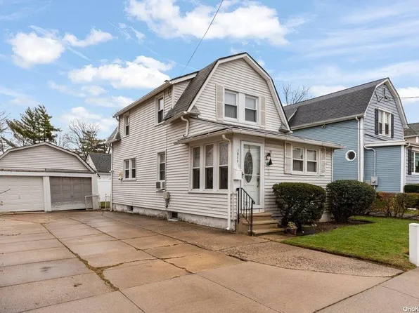 1019 Walsh Avenue, Woodmere, NY 11598