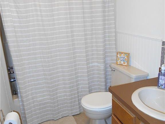 2nd image of 4011 Calico Dr