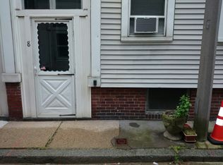 8 Endicott Ct, Boston, MA 02113