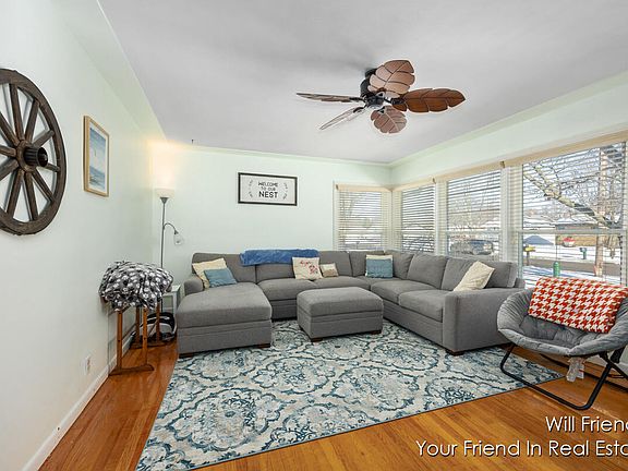 3rd image of 4335 Wilfred Ave SW