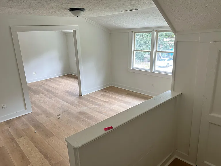 1613 Dewitt St #C — Photo 6