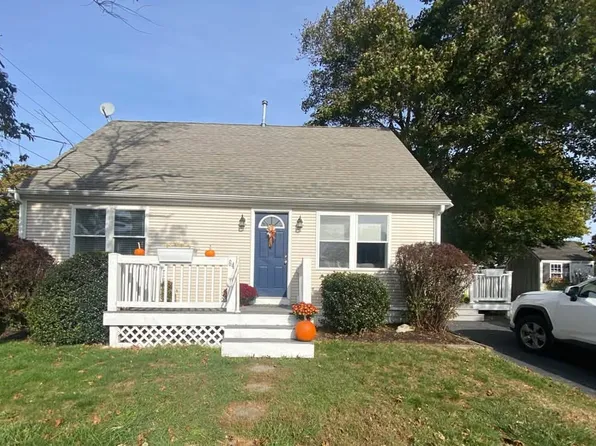 (undisclosed Address), Marshfield, MA 02050