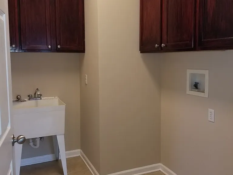 107 Hall Hill Ct — Photo 7
