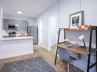 Mayan Lagoon, Chicago, IL 60626