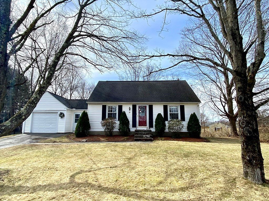 32 Pleasant St, Granby, MA 01033 Zillow