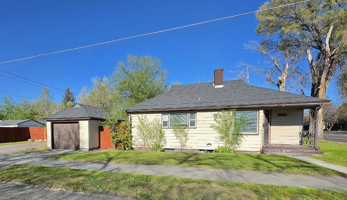 Building Photo - 1710 S Higbee Ave