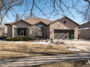 731 Tomaszewski St, Lemont, IL 60439