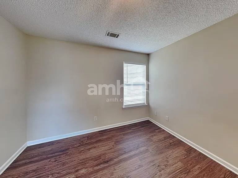 7829 Village Pass — Photo 18