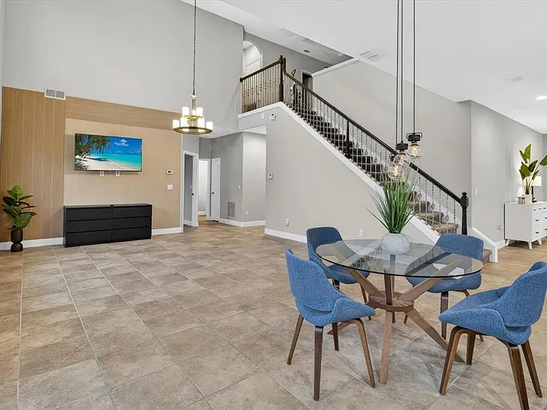 1389 Heritage Landings Dr — Photo 34