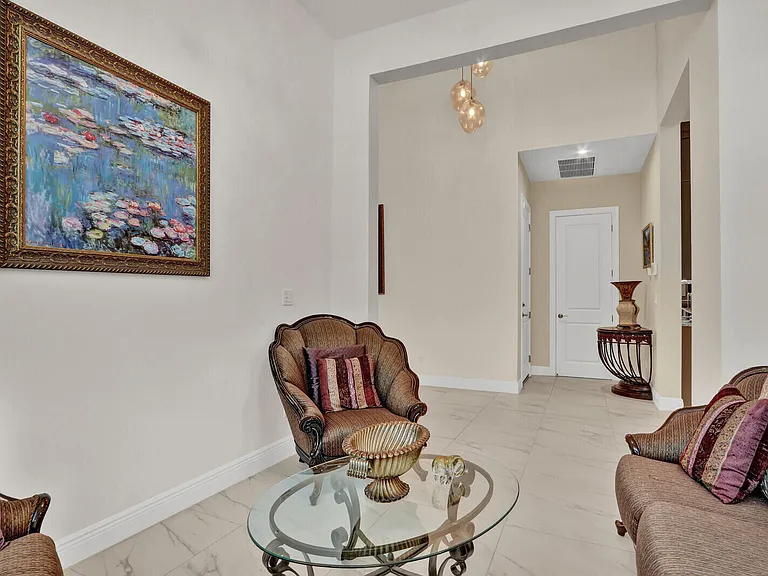 9204 SW Arco Way — Photo 32