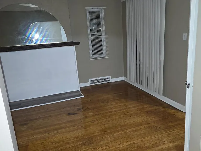 8331 Whitcomb St — Photo 9