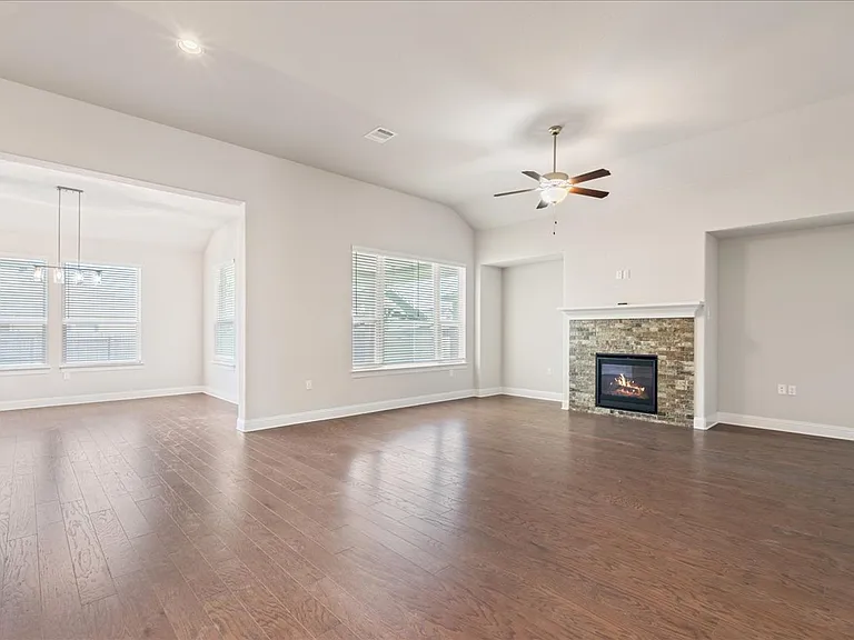 108 Strata Dr — Photo 6
