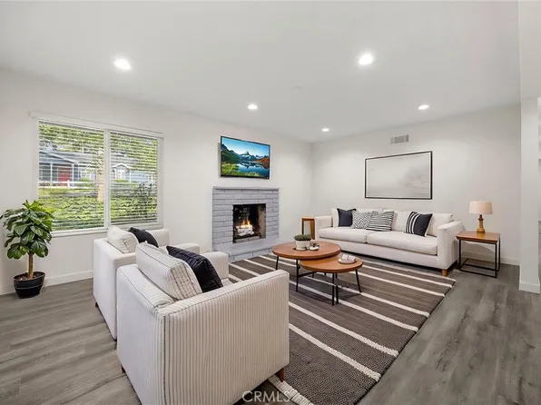 369 San Juan Way, La Canada Flintridge, CA 91011