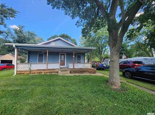 319 S Curtis St, Edinburg, IL