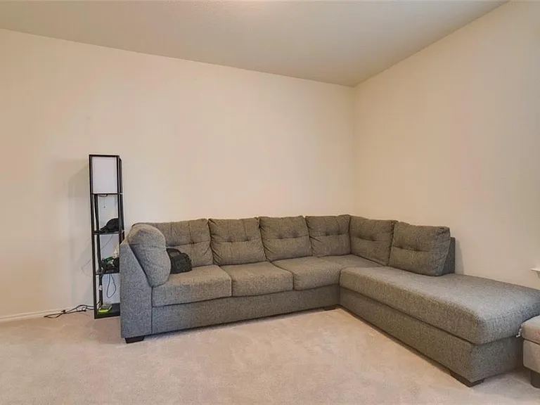 401 Duroc Dr — Photo 14
