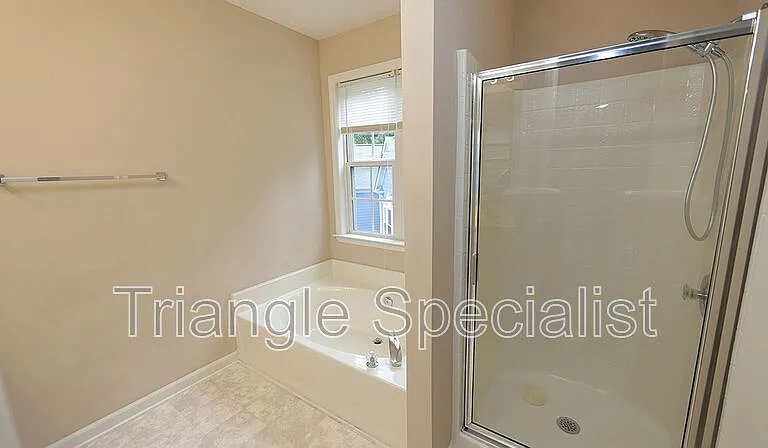 5305 Pitch Pine Ct — Photo 8